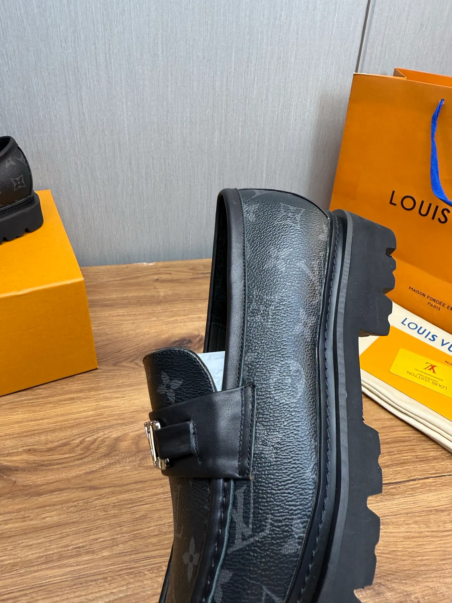 Factory 680💰 LV. Men's business casual leather shoes, all made of imported original brand leather, just to create a more comfortable wearing experience, original non-slip and wear-resistant outsole ✔️16-45 (38.45 non-returnable)